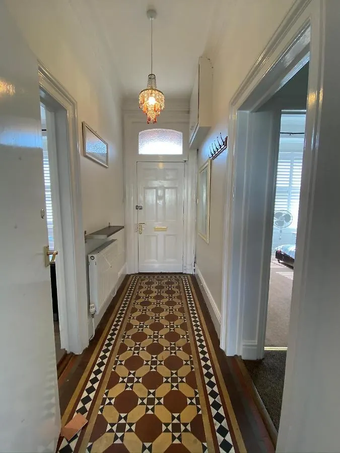 York City Center Apartments With Free Private Parking 0*,