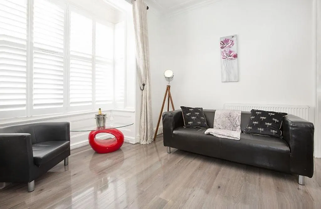 York City Center Apartments With Free Private Parking 0*,