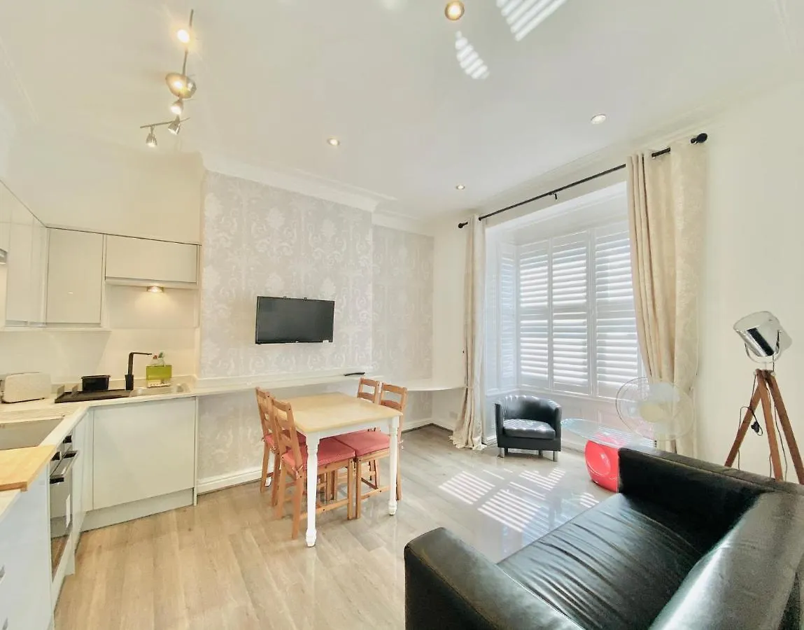 York City Center Apartments With Free Private Parking