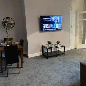  Apartment Heaton-beautiful 3 Double Bedrooms Sleeps 6 Free Parking And Wifi United Kingdom
